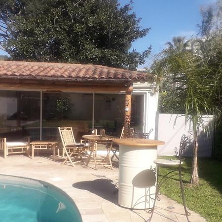 Logement Independant Au Calme Proche Toutes Commodites Et Transports Le Cannet Exterior photo